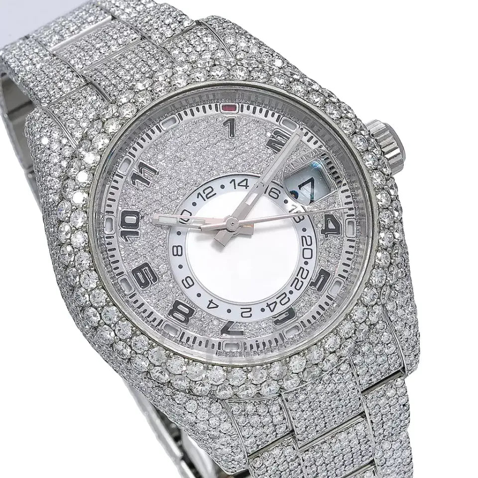 EXQUISITE 42MM SILVER DIAL WATCH