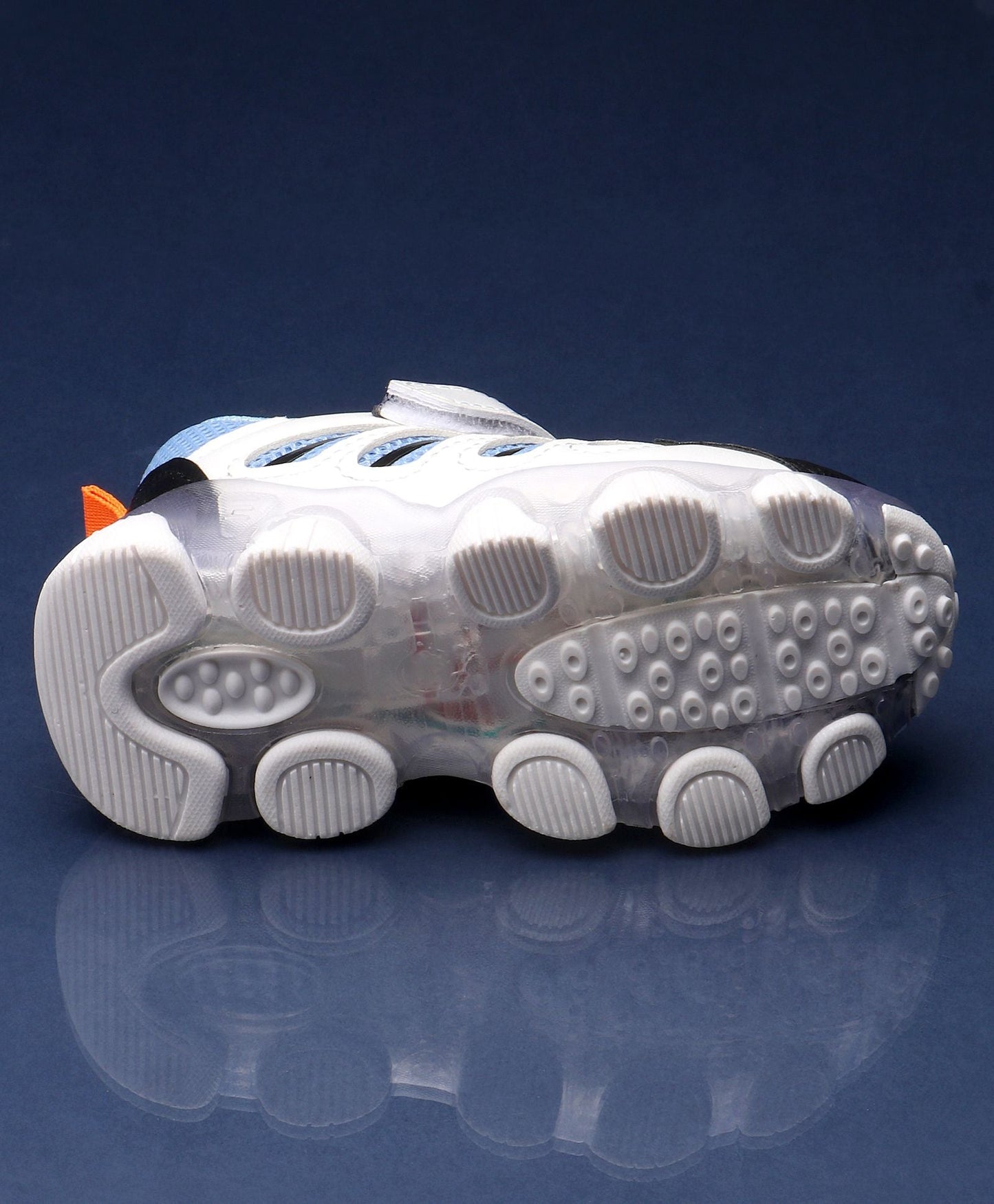 Kidlingss Wave Design Velcro Closure Round Tip Flat Heel LED Shoes – Blue