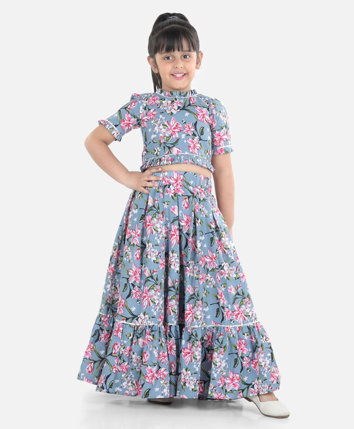 Aww Hunnie Half Sleeves Floral Print Top With Long Skirt – Grey