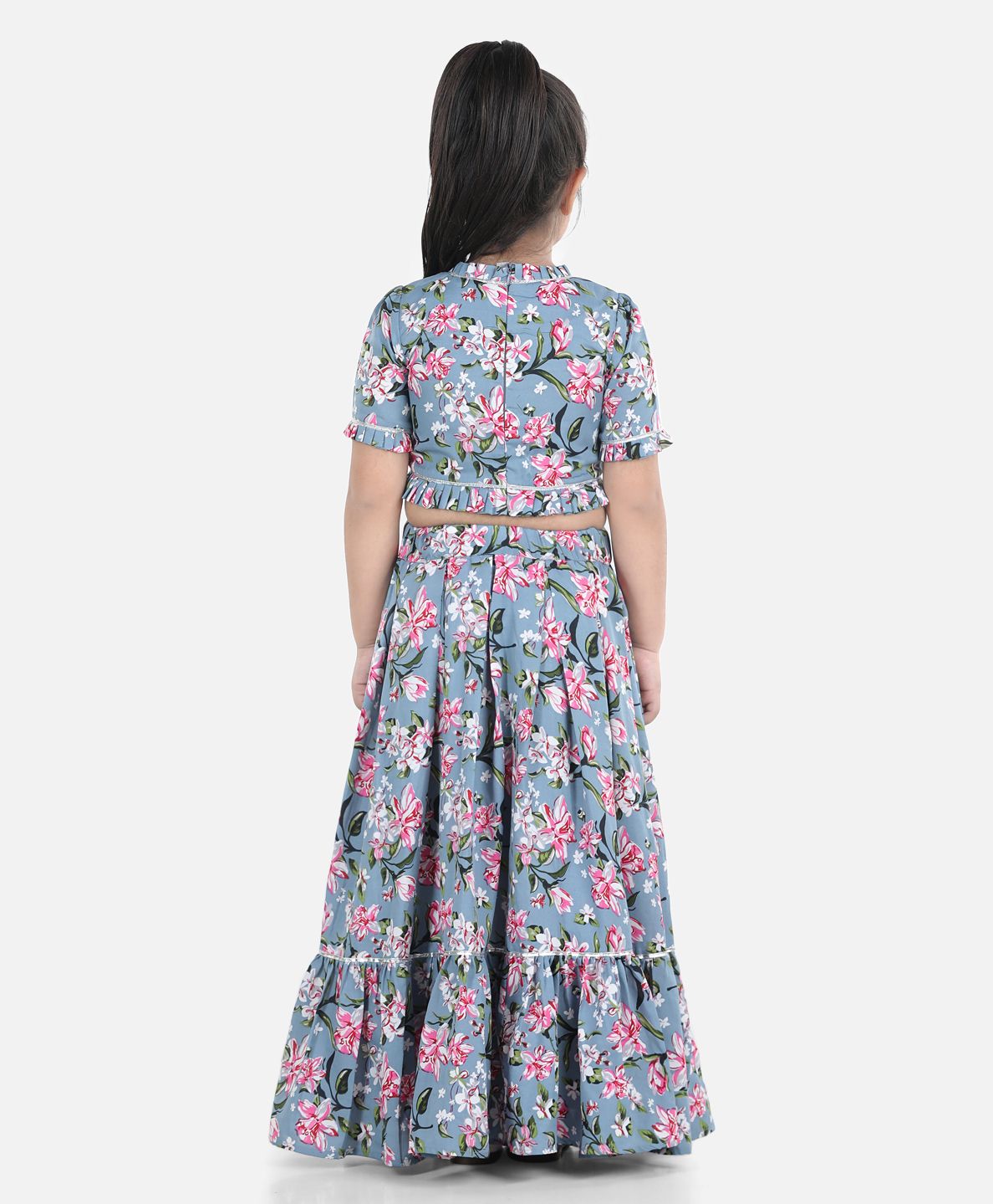 Aww Hunnie Half Sleeves Floral Print Top With Long Skirt – Grey
