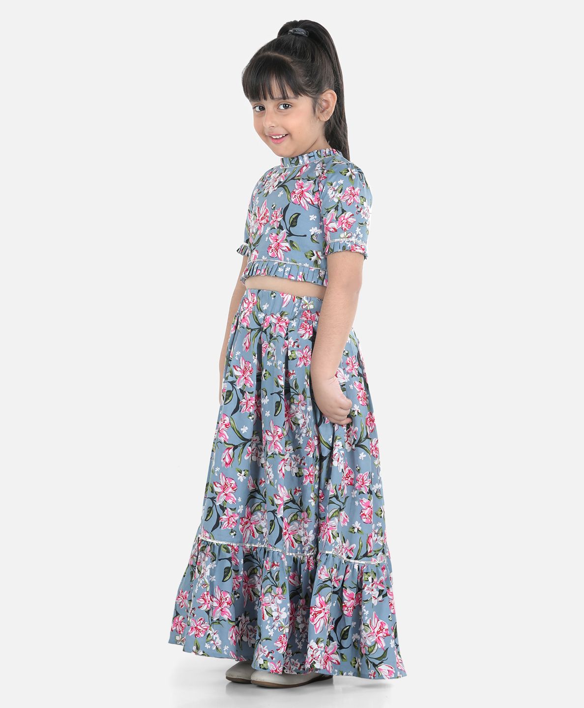 Aww Hunnie Half Sleeves Floral Print Top With Long Skirt – Grey