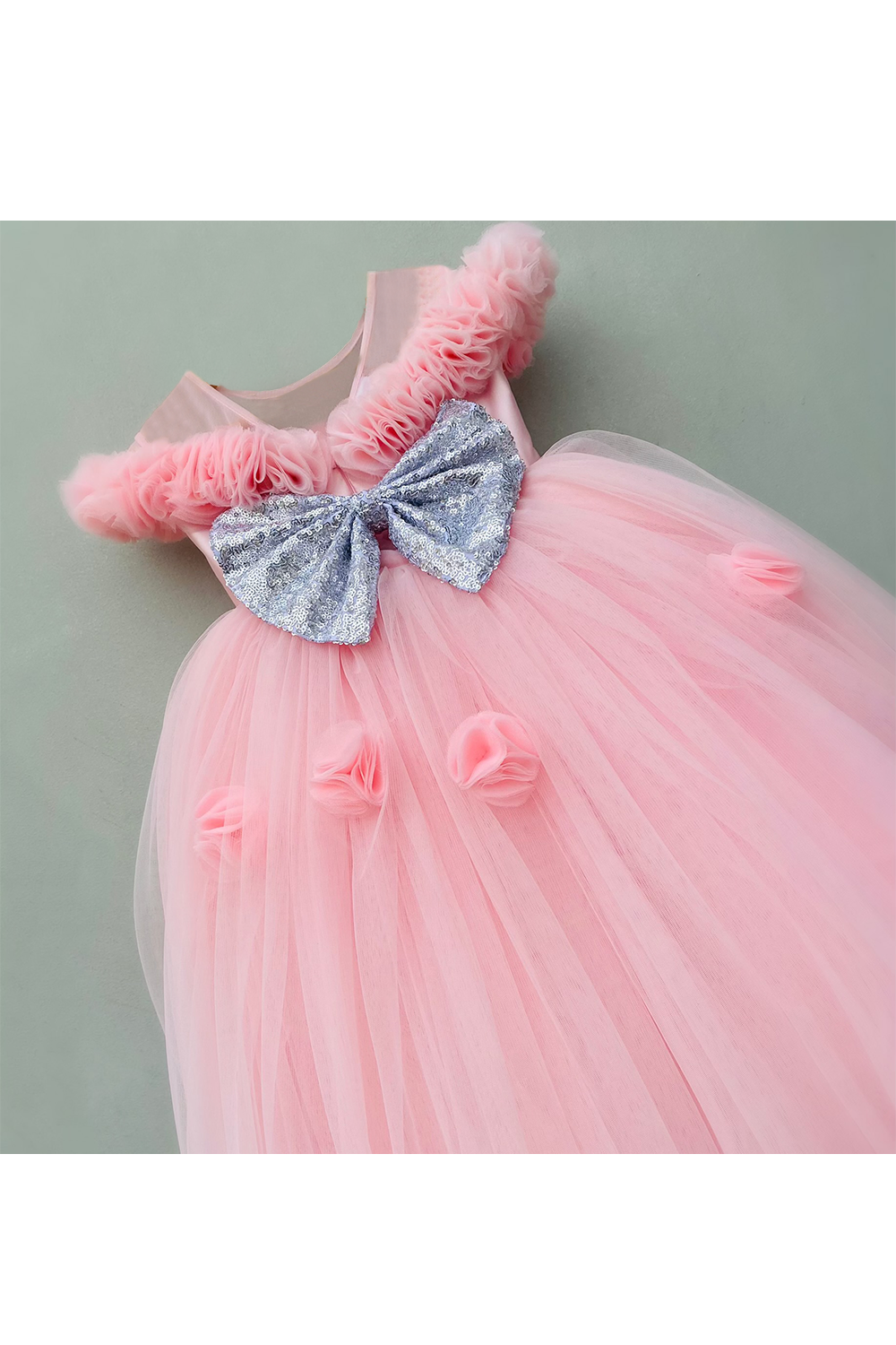 3d flowers embellished pink gown with detachable tail