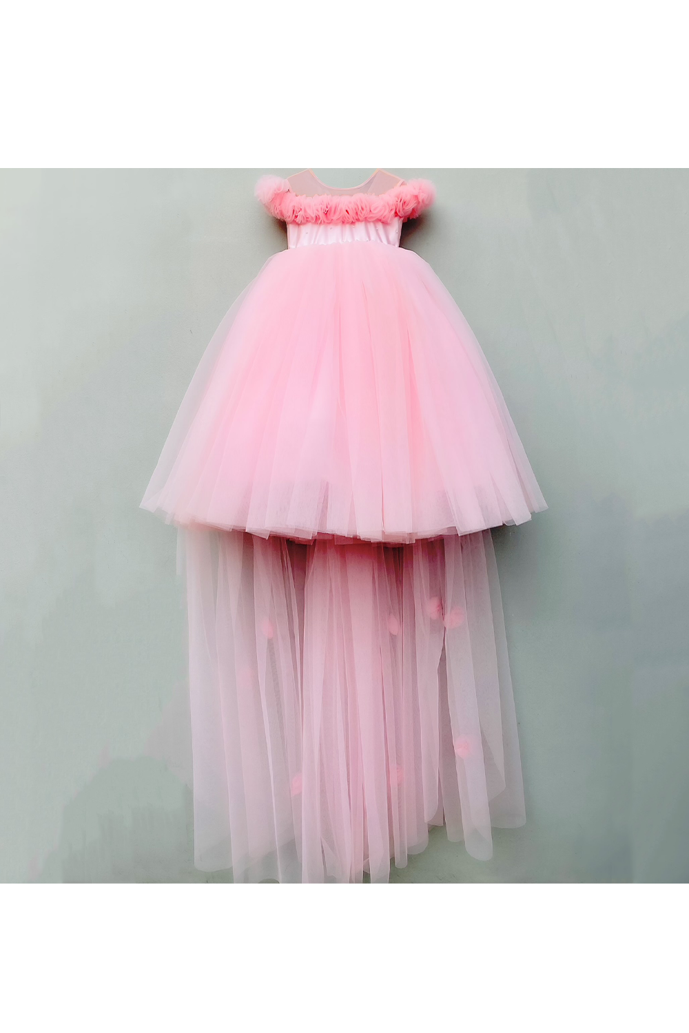 3d flowers embellished pink gown with detachable tail