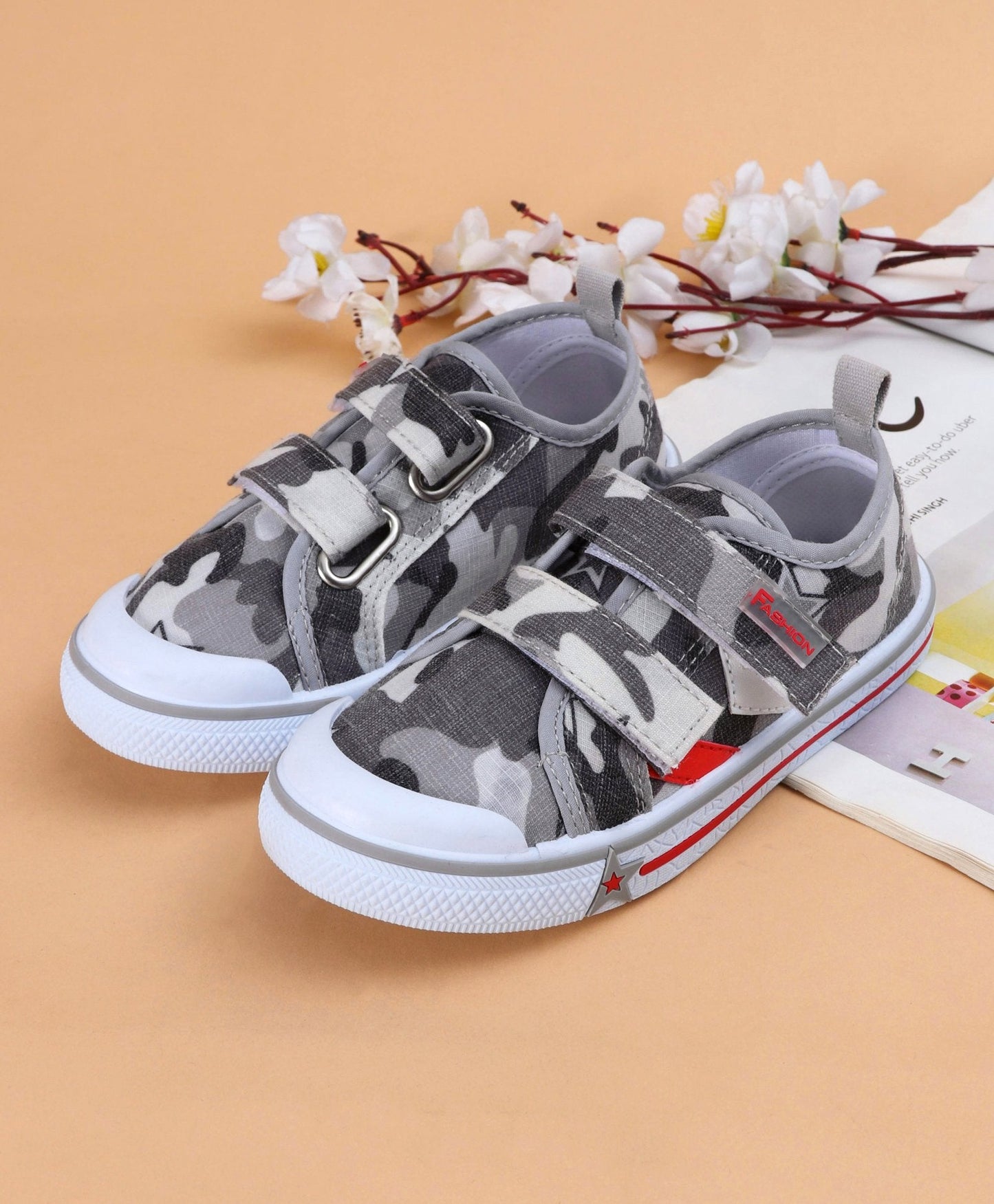 Cute Walk by Babyhug Casual Shoes Camo Print – Grey