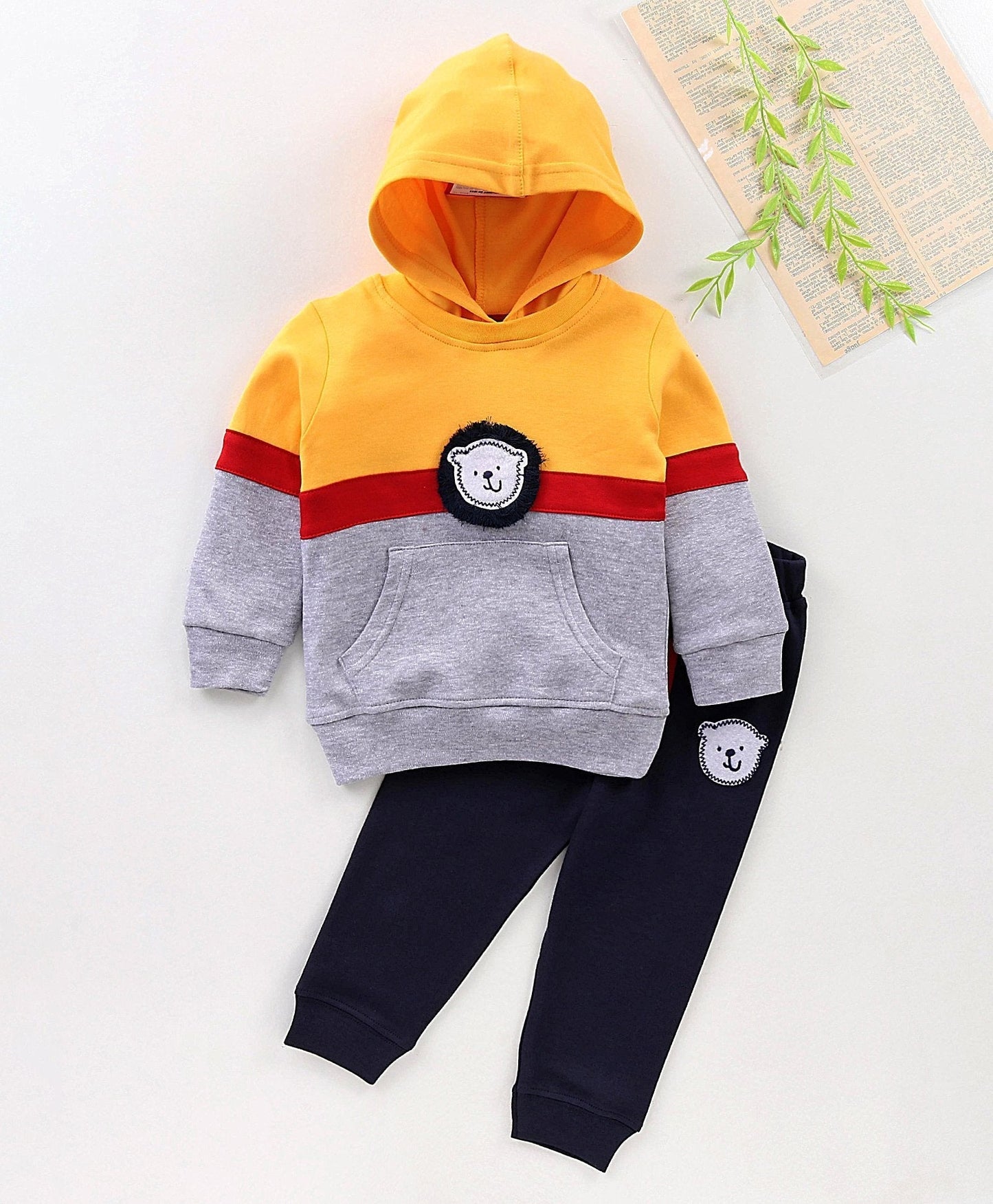 Baby hug Full Sleeves Hooded T-Shirt & Lounge Pant – Multicolor