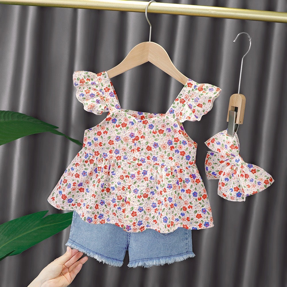 Frill sleeves and shorts set