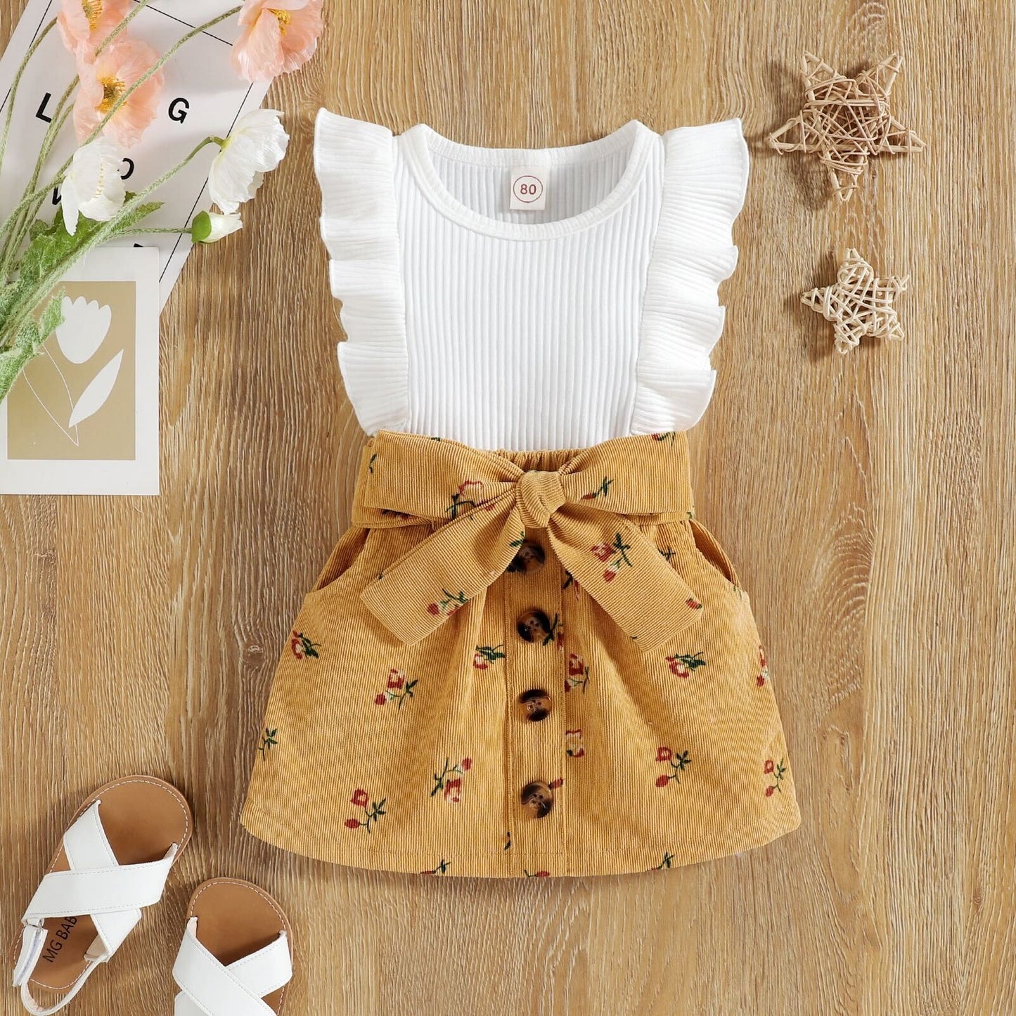 Buttoned skirt and top set